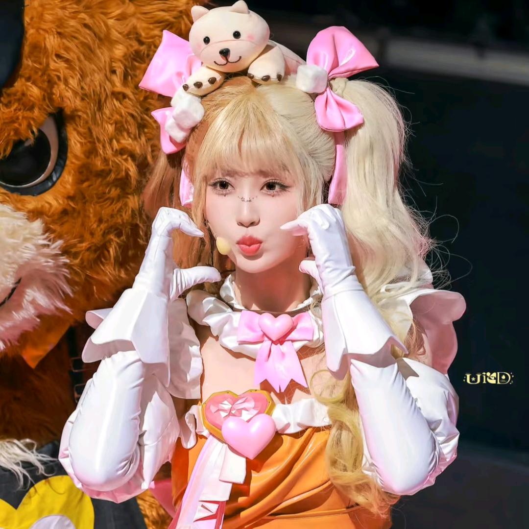 嘻嘻૮(˶ᵔᵕᵔ˶)ა