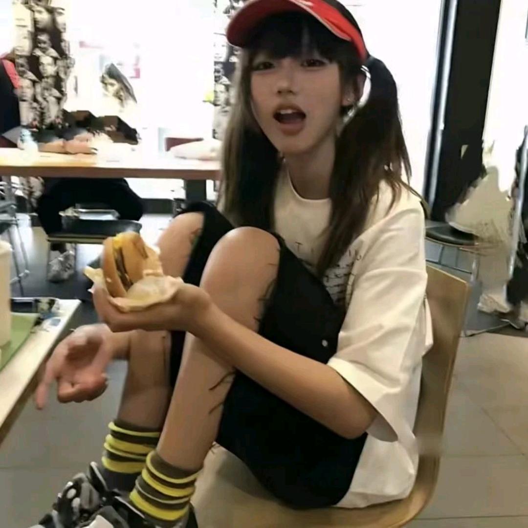 yujin.