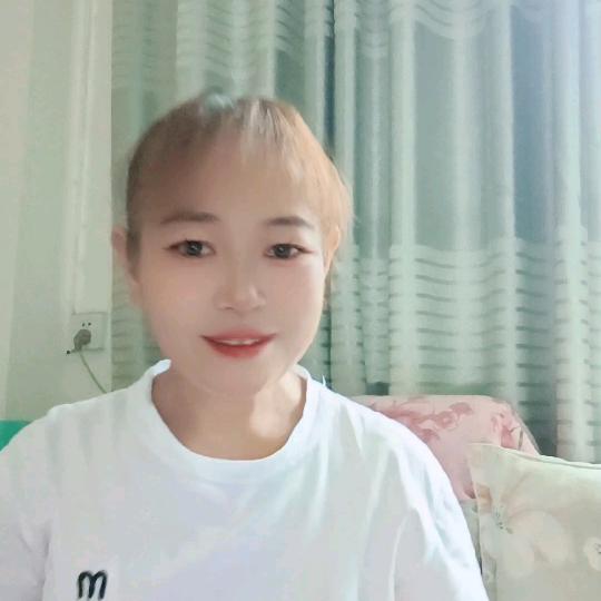 何姐，（不定时开播）