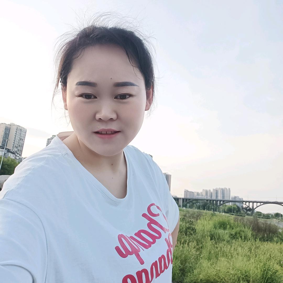 天卿色等烟雨