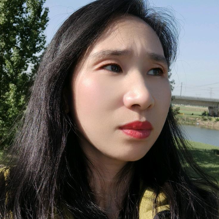 瑞瑞蕊蕊（Xin,Xin）