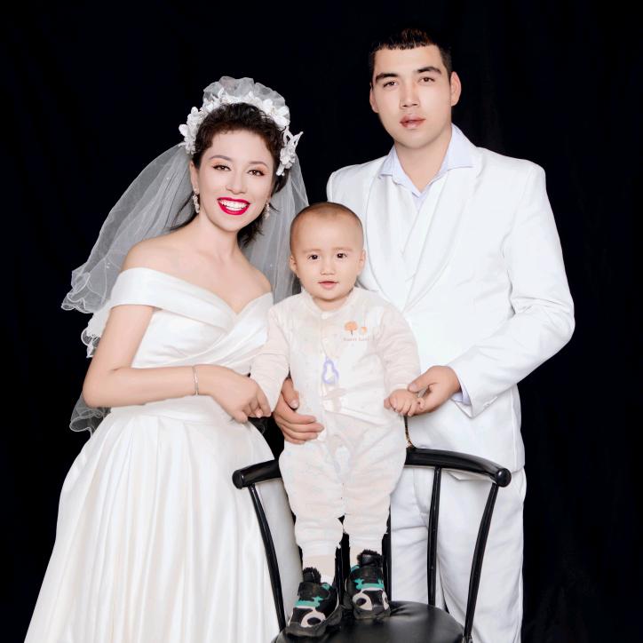 艾·····【努】·····古