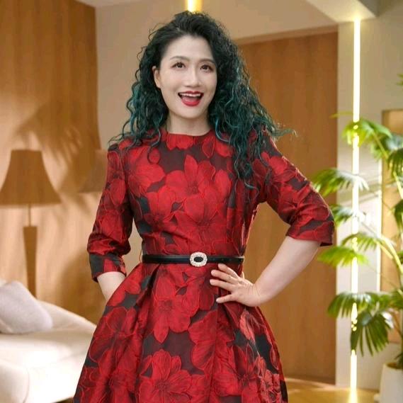 六丑陈老板（搭配穿搭）