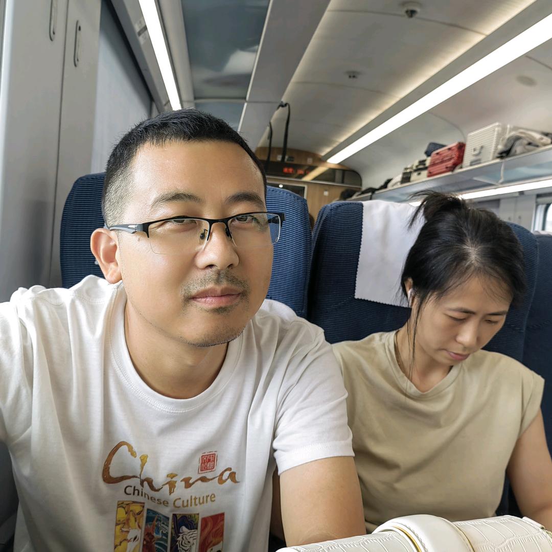 月伟健康生活日用品商铺