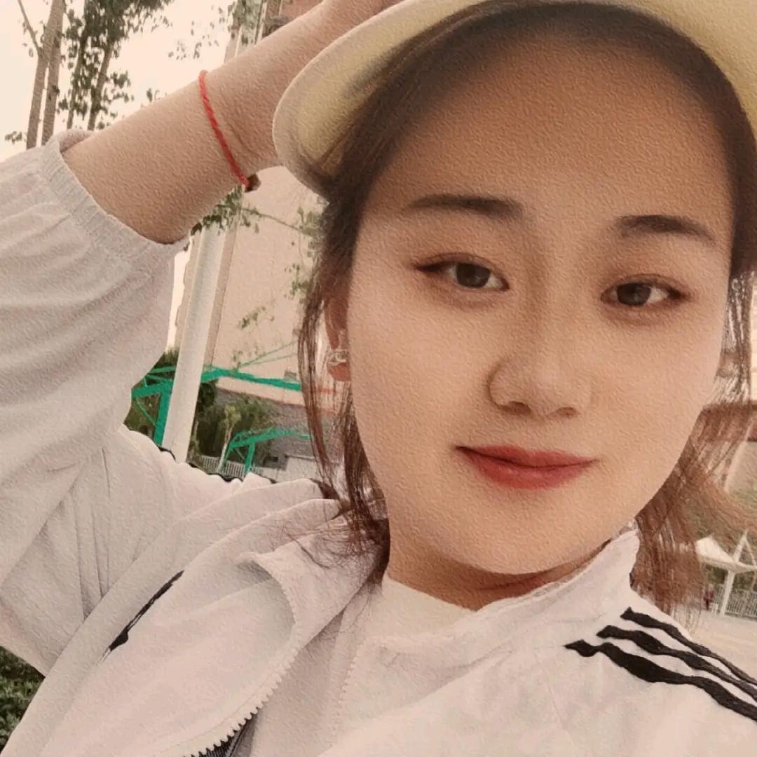 请叫我女王巧