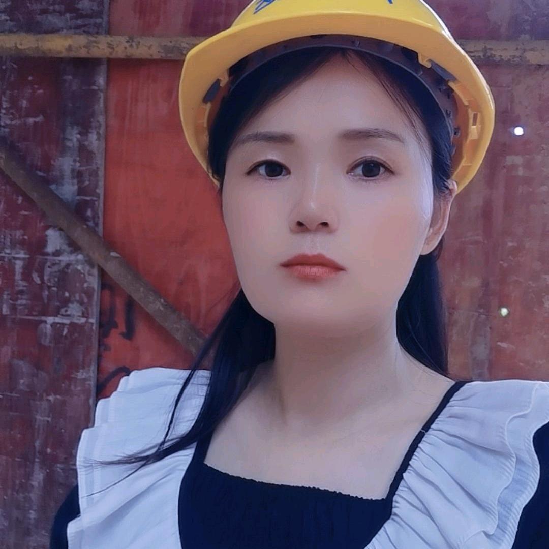 爱钓鱼的小姐姐&