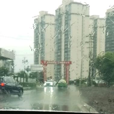 滒隠性埋洺╰蓝铯の裂痕灬ζ、烟味