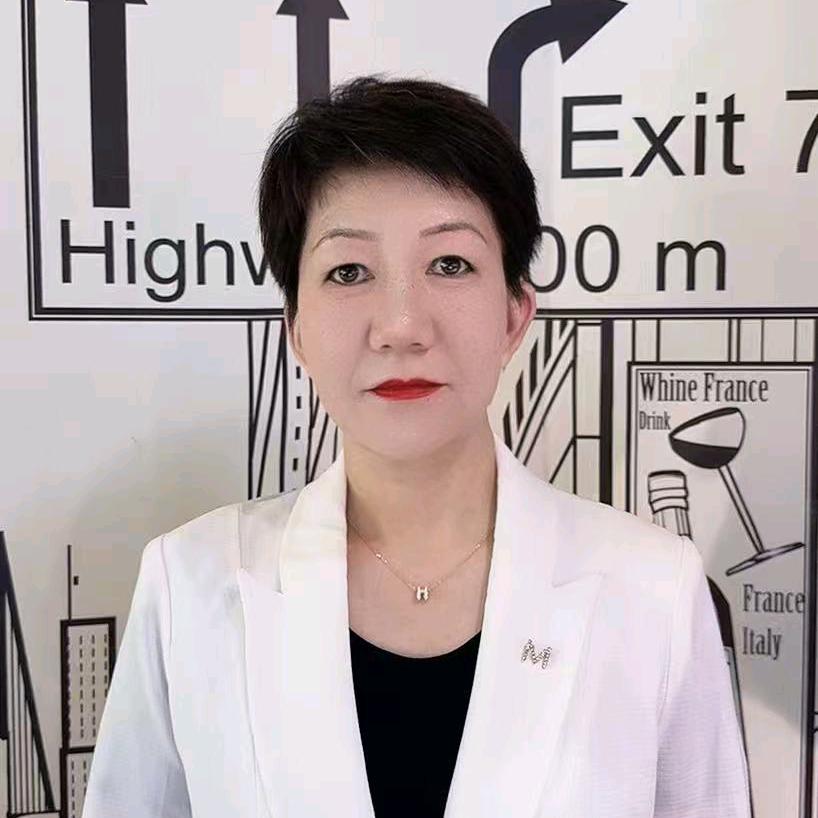 TU女装-昆明金夏路店李小芬