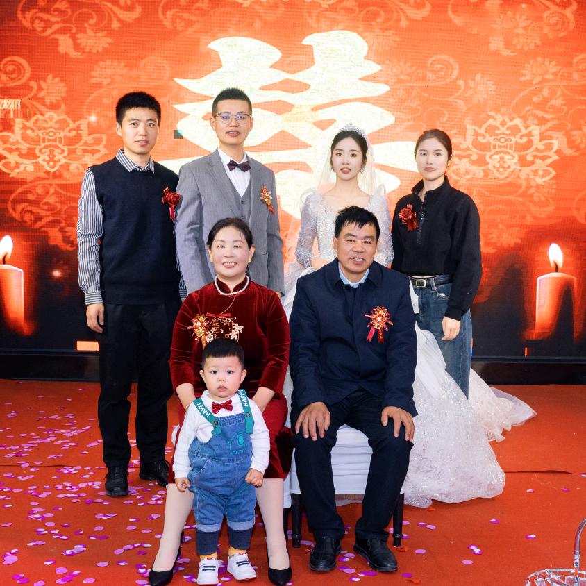 海阔天空拒绝私聊，我家有俩好儿媳