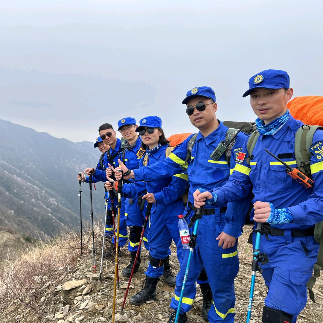 本杰明摩尔•三哥