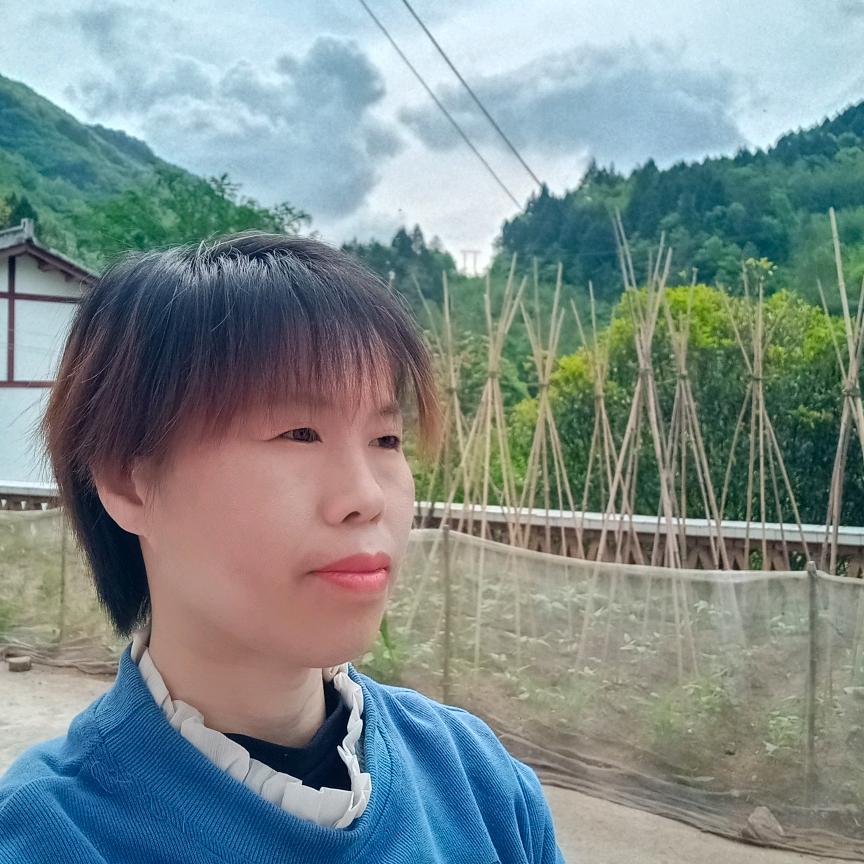 蓝魅轩（568）早上8点开播