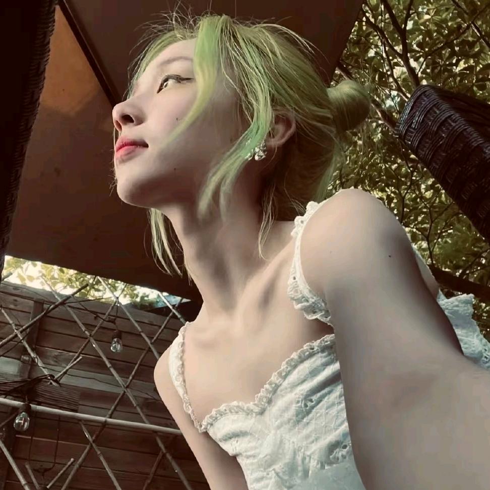 A_.孟里见.