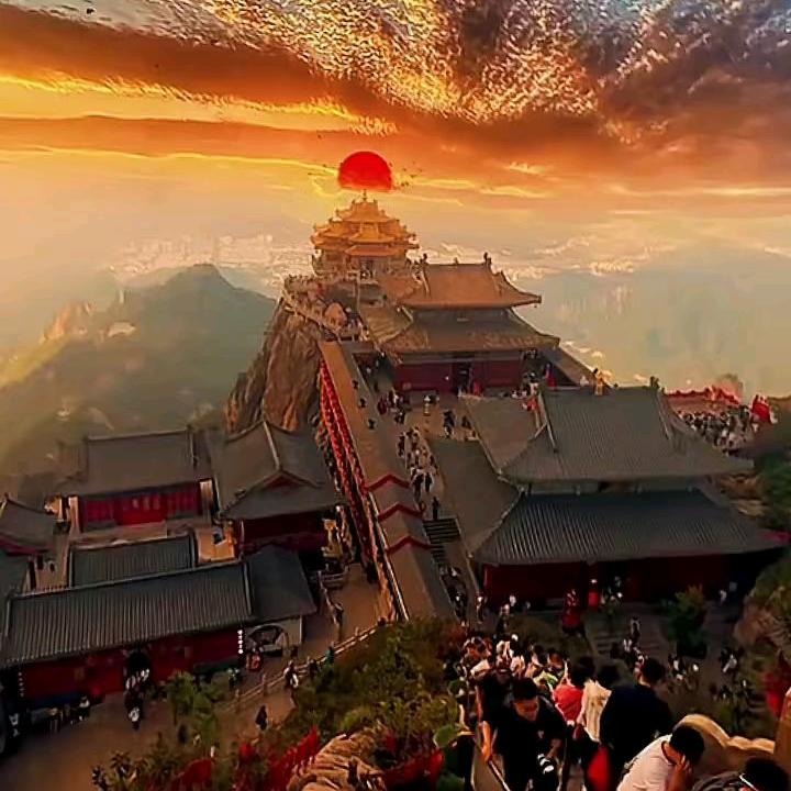 阔步