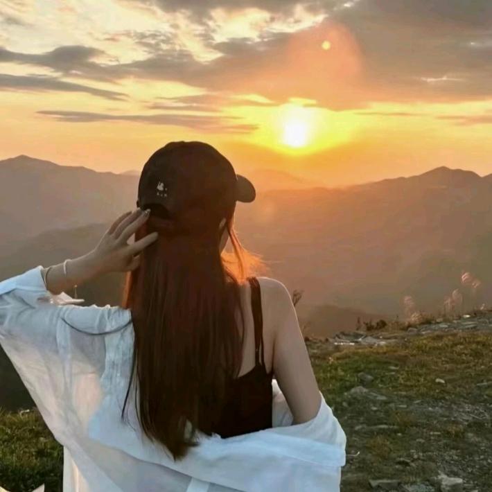 闪游时空主持人