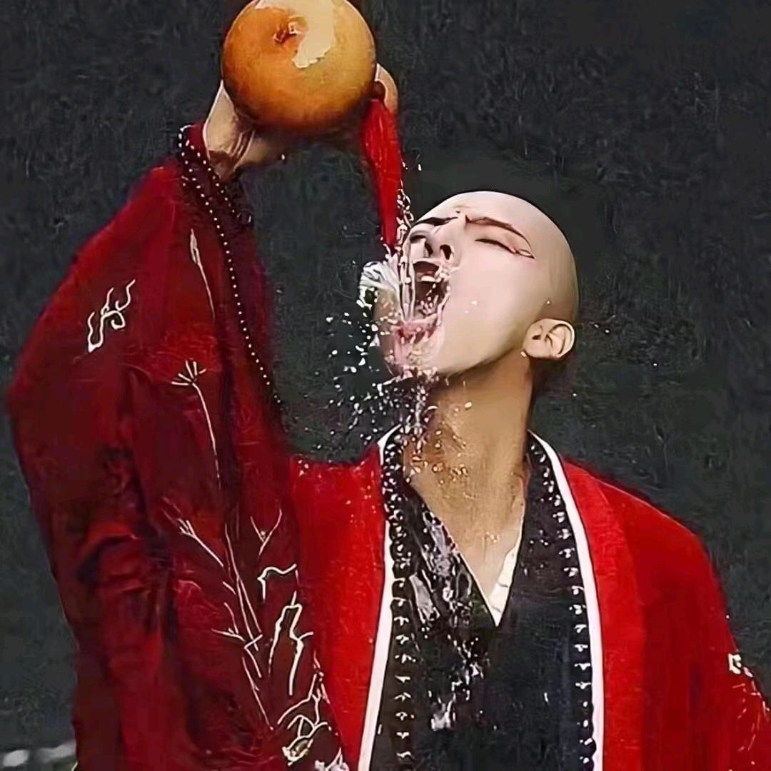 ：҈༄轻狂如此ꦿ᭄