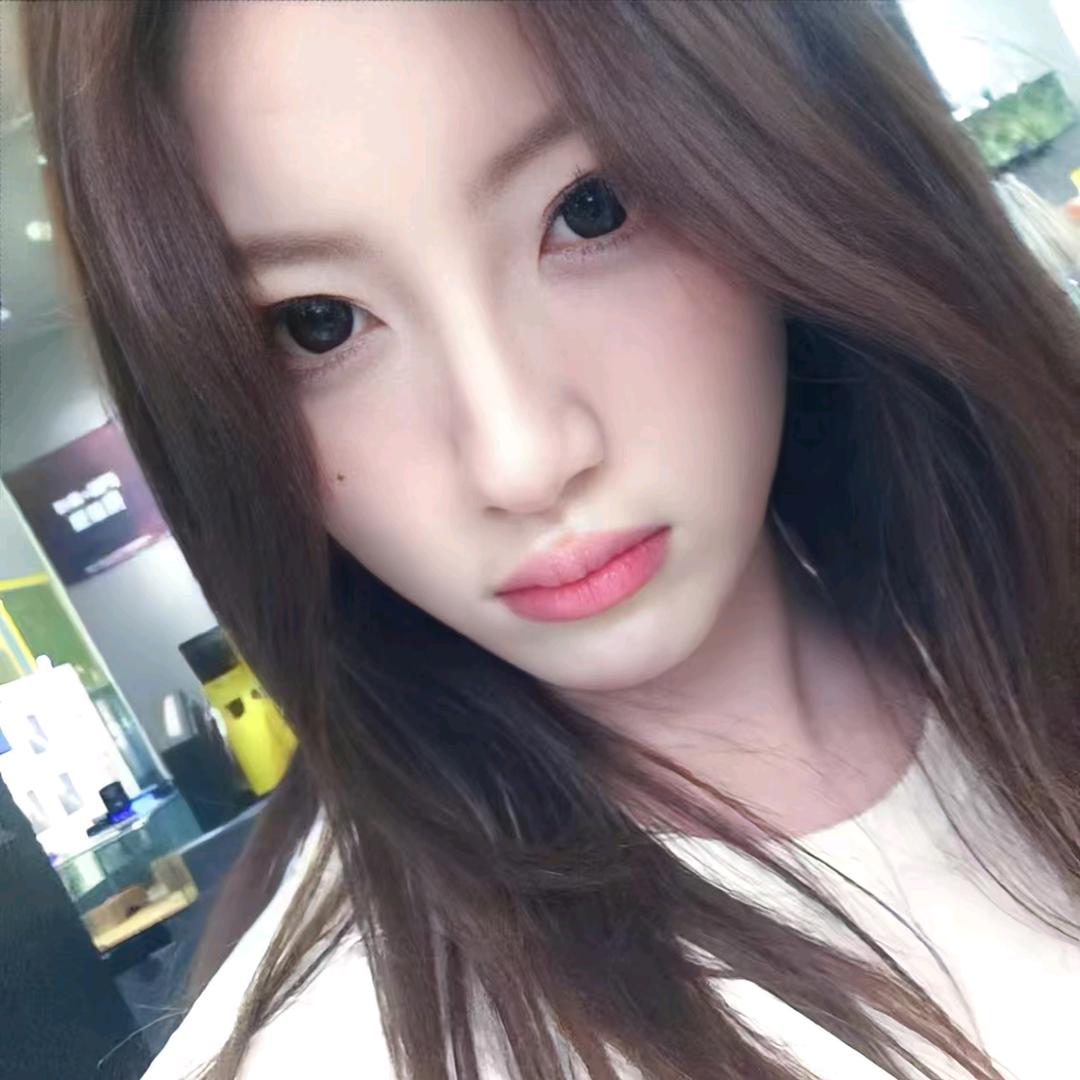 小梨.