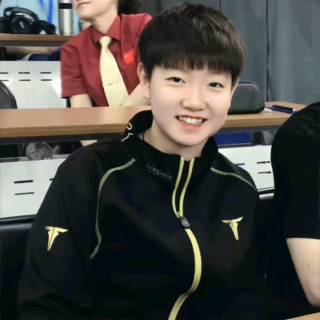 招财猫的小铃铛