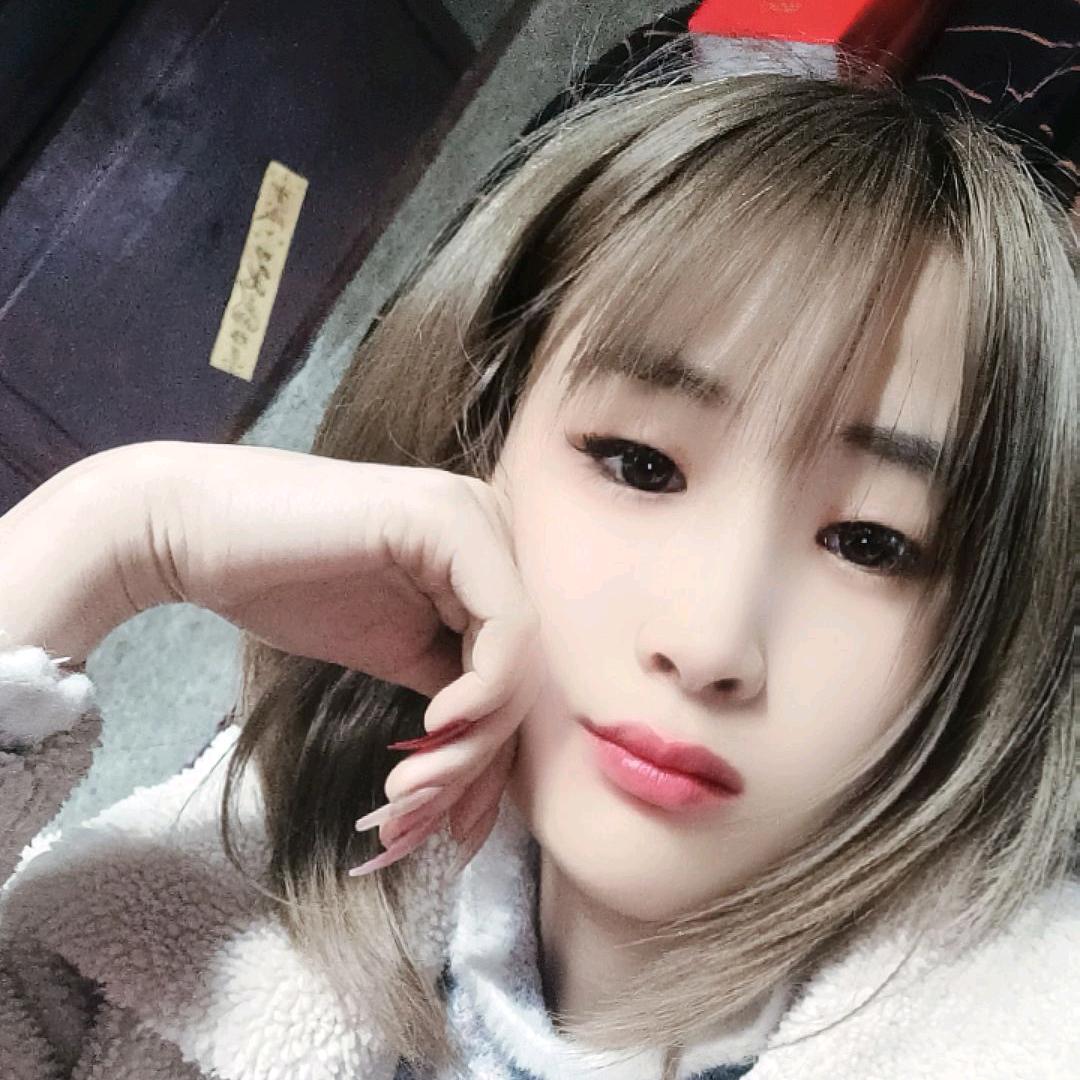 阿芳.