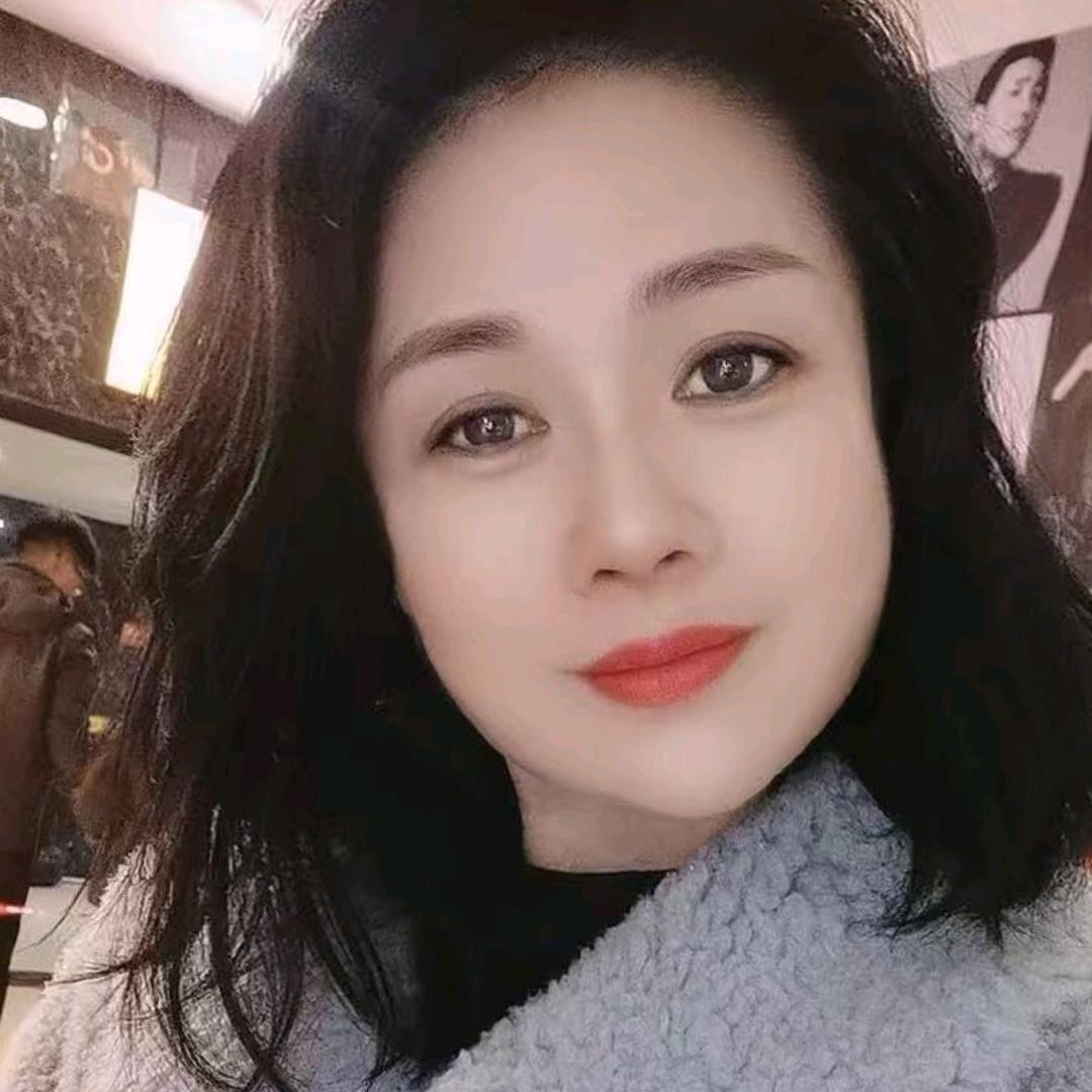李华（单身）