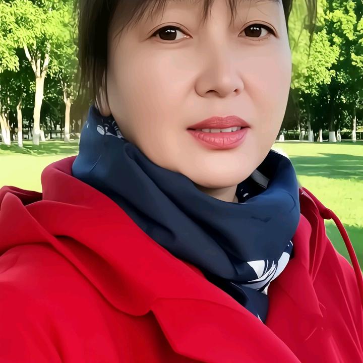 李霞单身
