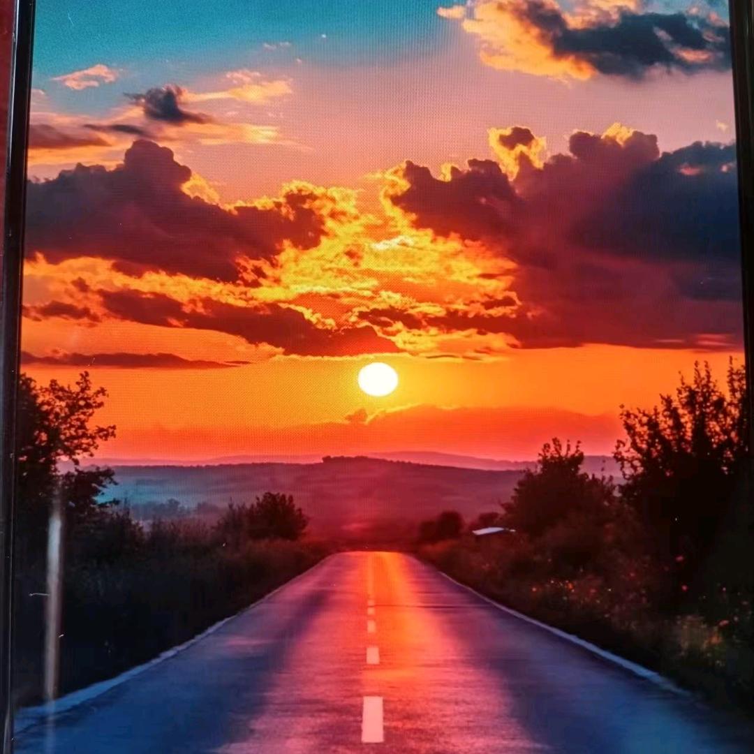 日出东方🌄
