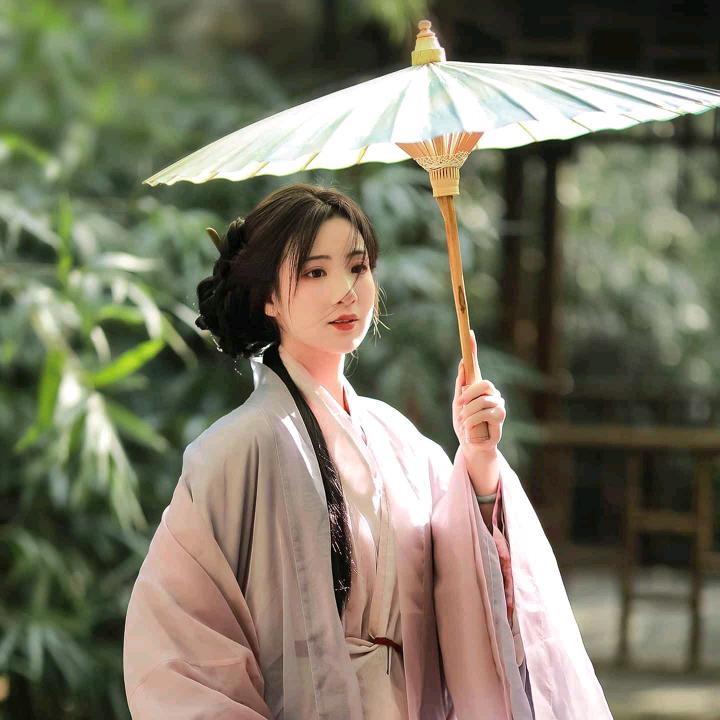 一个大妈