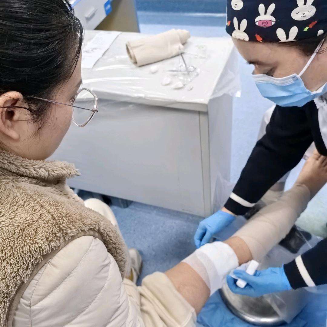 小鱼麻麻（半月板缝合术后康复日常）