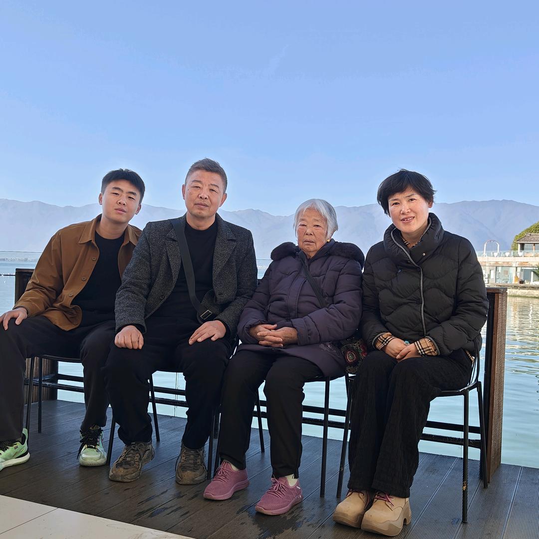 甜甜好物嗨购