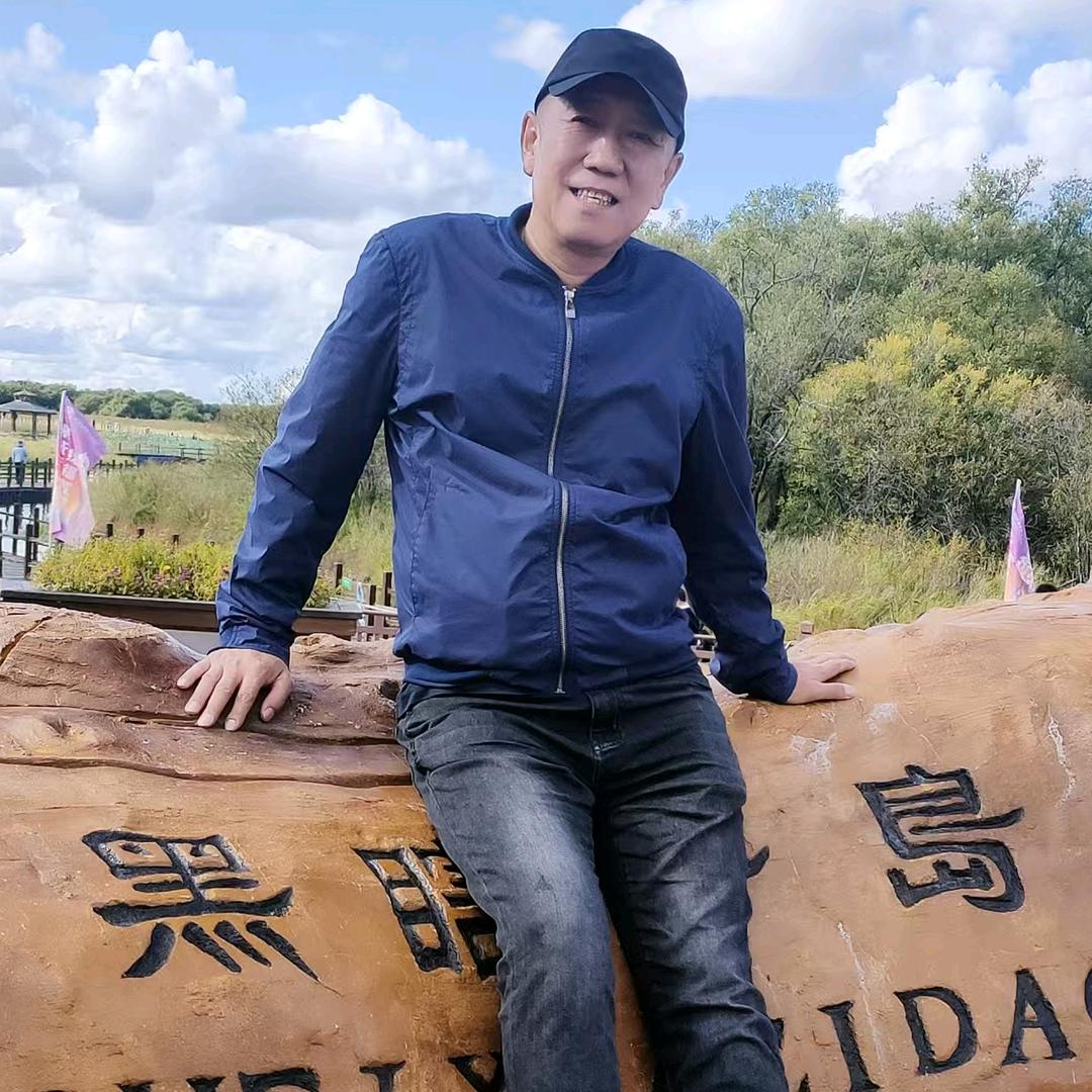 洪  哥