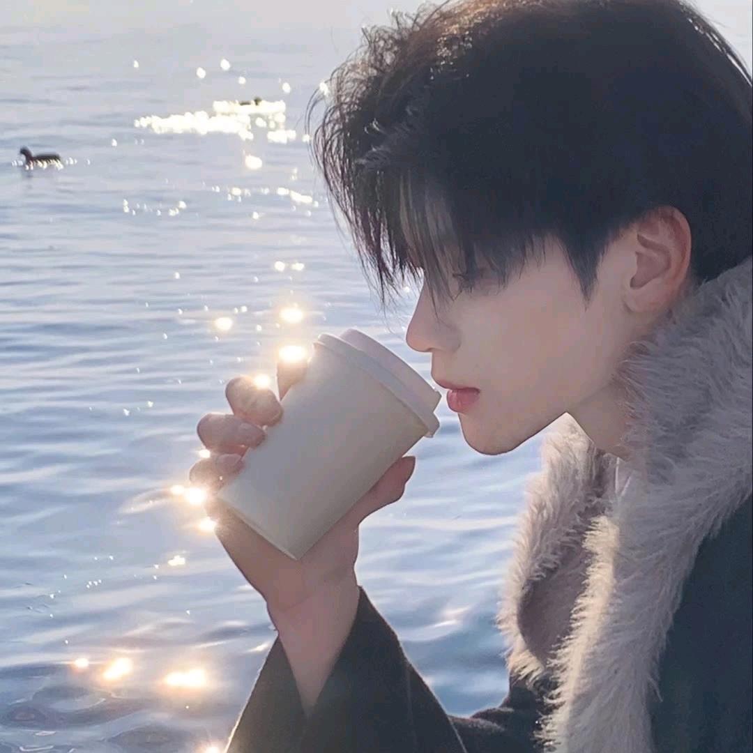 手心里的温柔💋