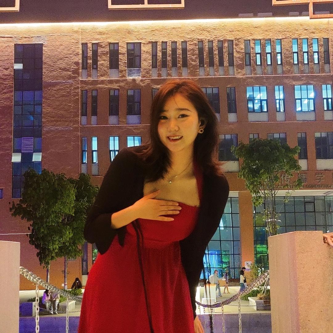 思予两姐妹