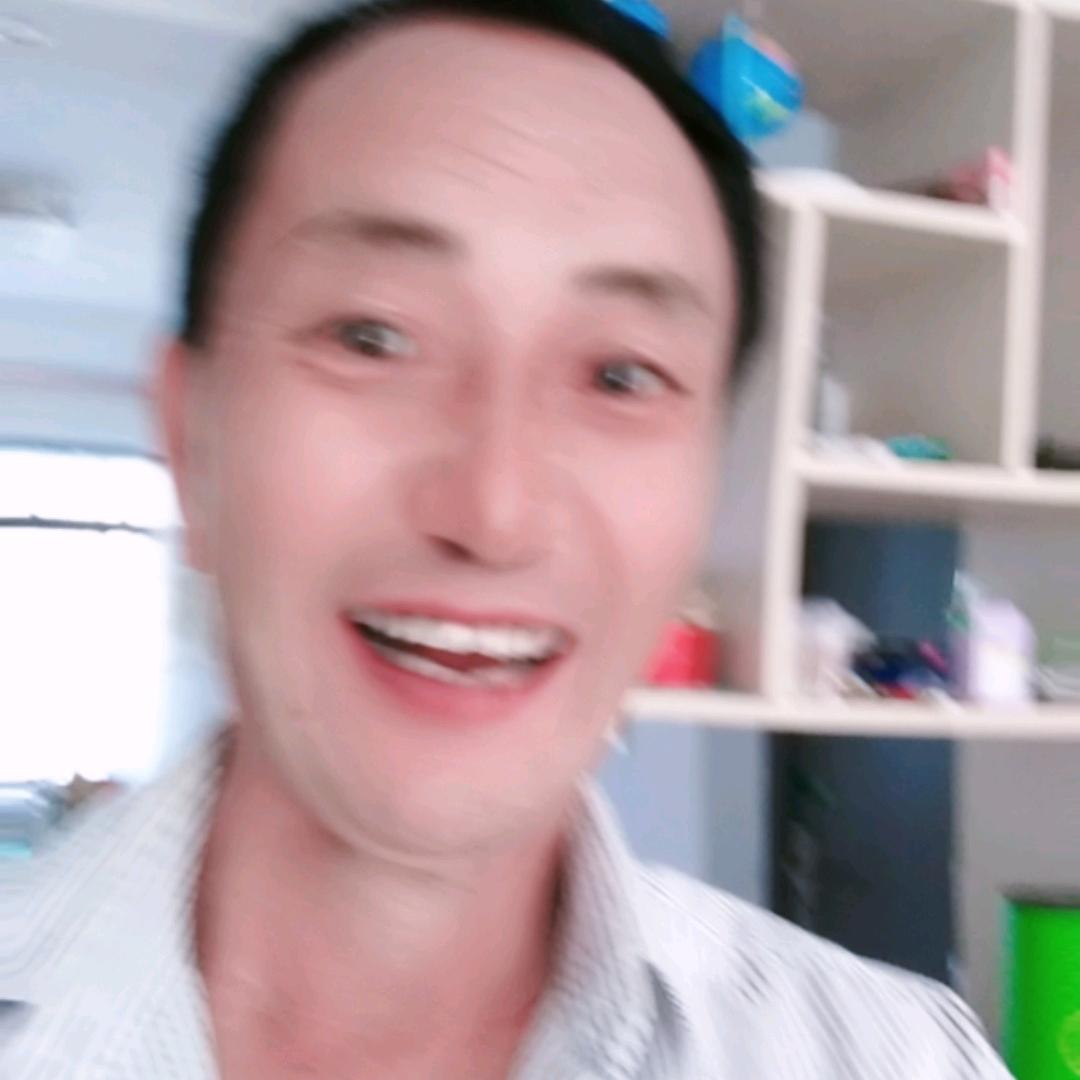 阳光闪烁