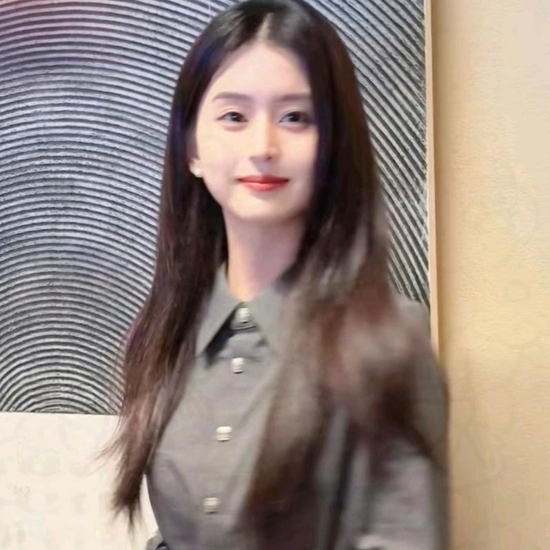 杨杨（可。思聊）