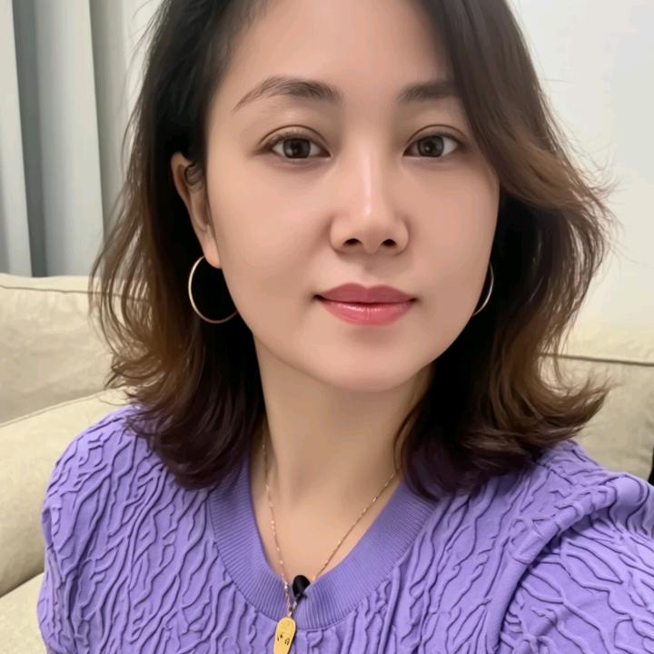 李英单身