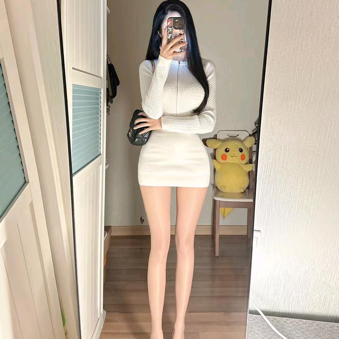 Nina小耳朵打不过糖可可