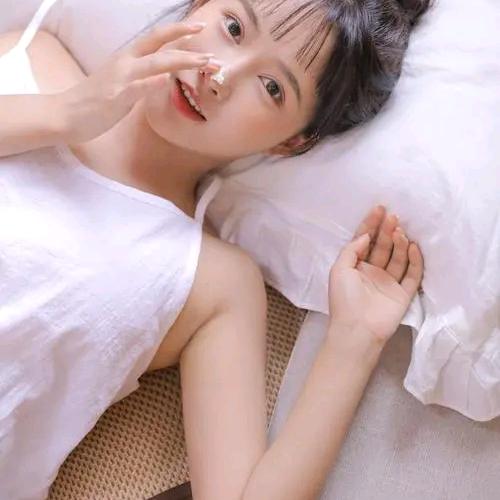 邹邹爱短剧