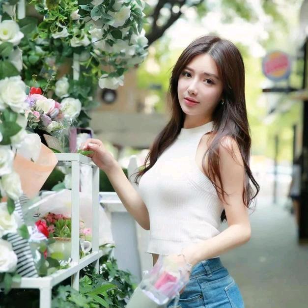 🌸手可摘星辰🌸