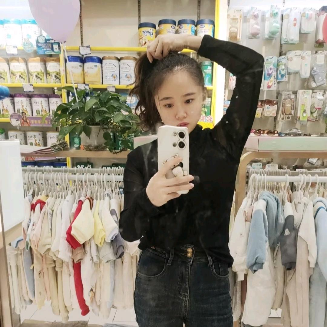 卖奶粉的小姐姐~