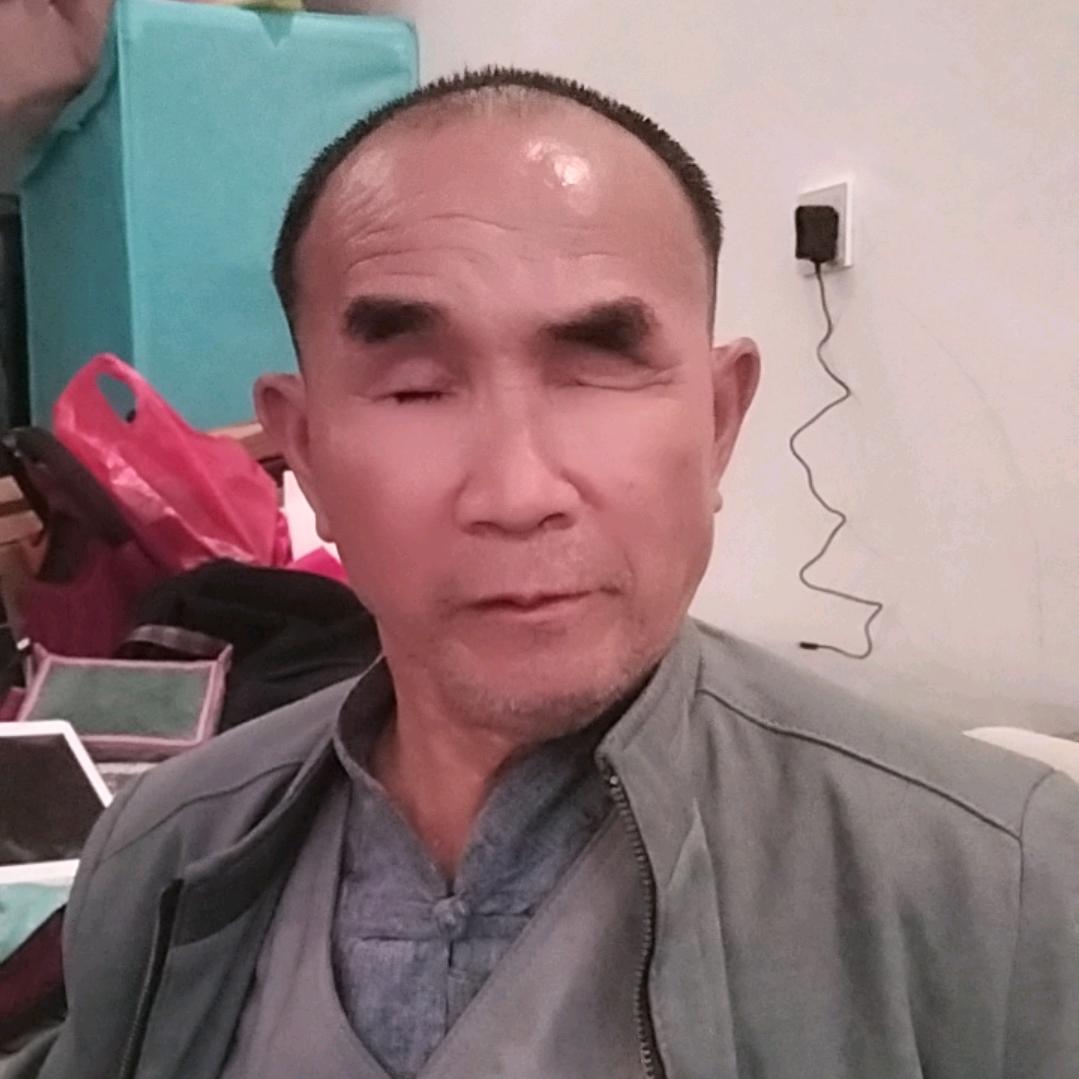 罗仁朝