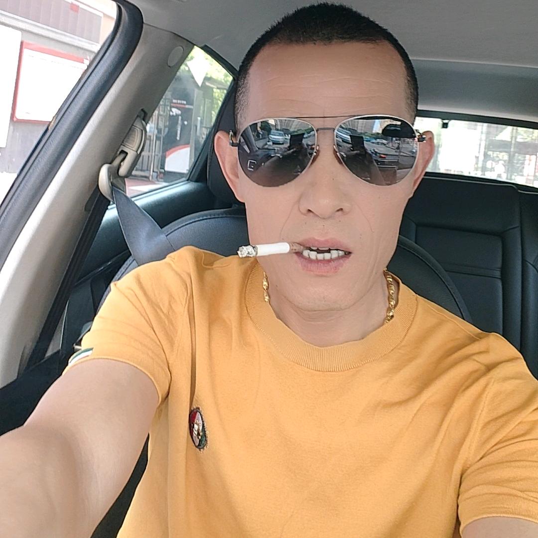 阿辉1973.9月.🐮