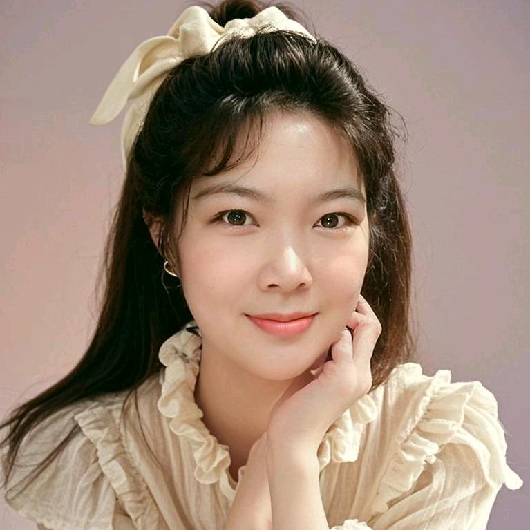 邹红花