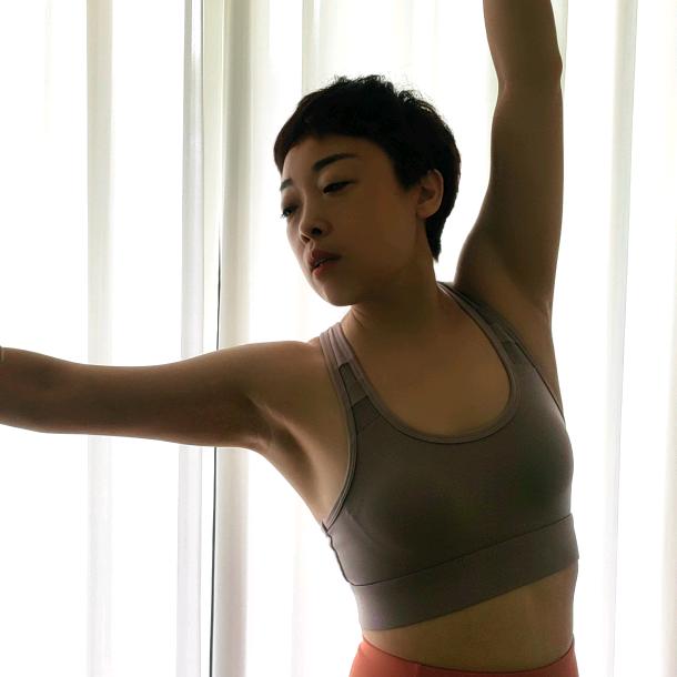 瑜见瑜伽·高高