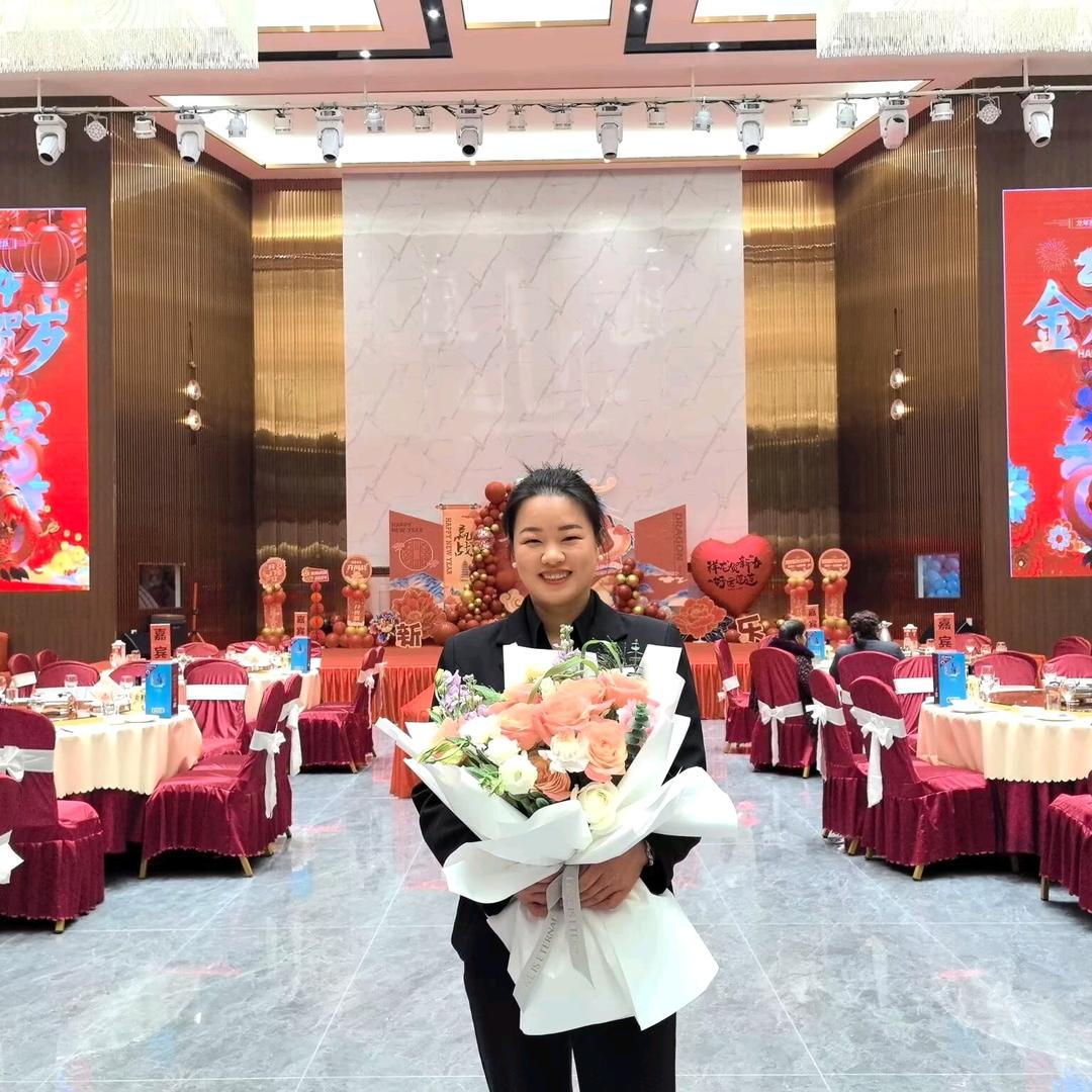 湘滋味湘菜馆+全加碳烤小白