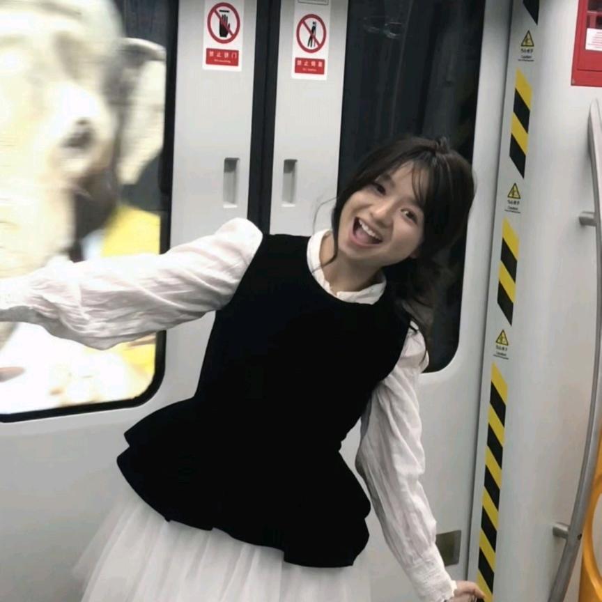 小迷糊.