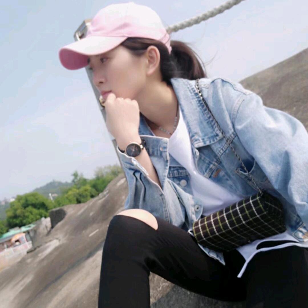 黄家百货橱窗的头像