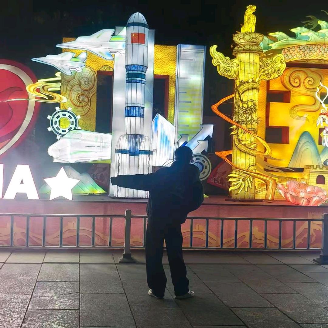 困 迷迷糊糊。