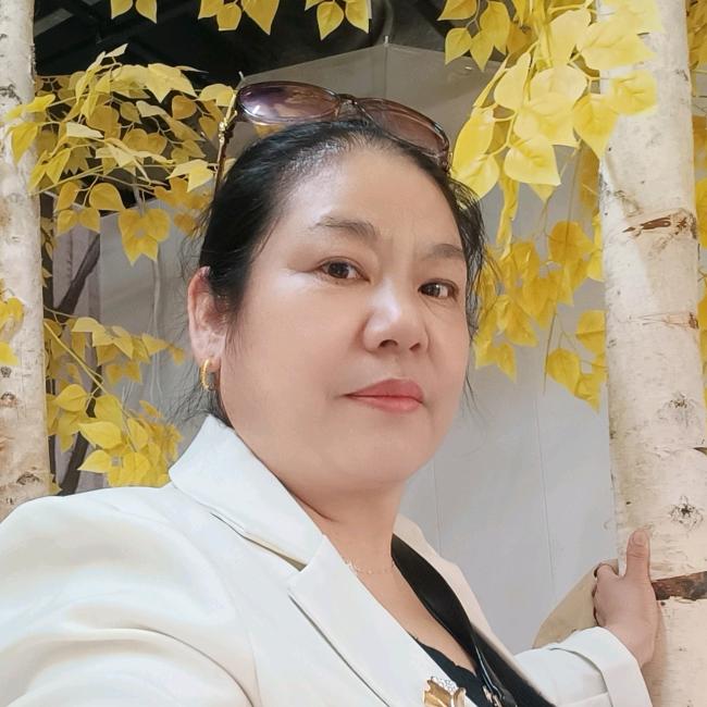 护理老人和做家政的李姐