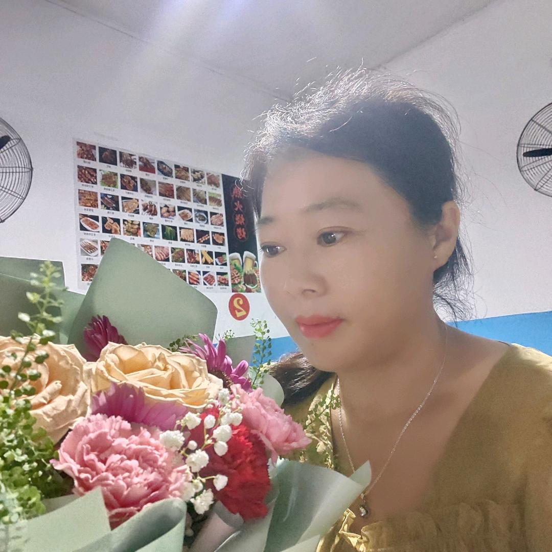远山晓如玉