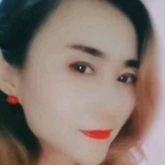 ꧁᭄ ꧂叶子