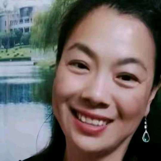 玲子（聊天直播间)